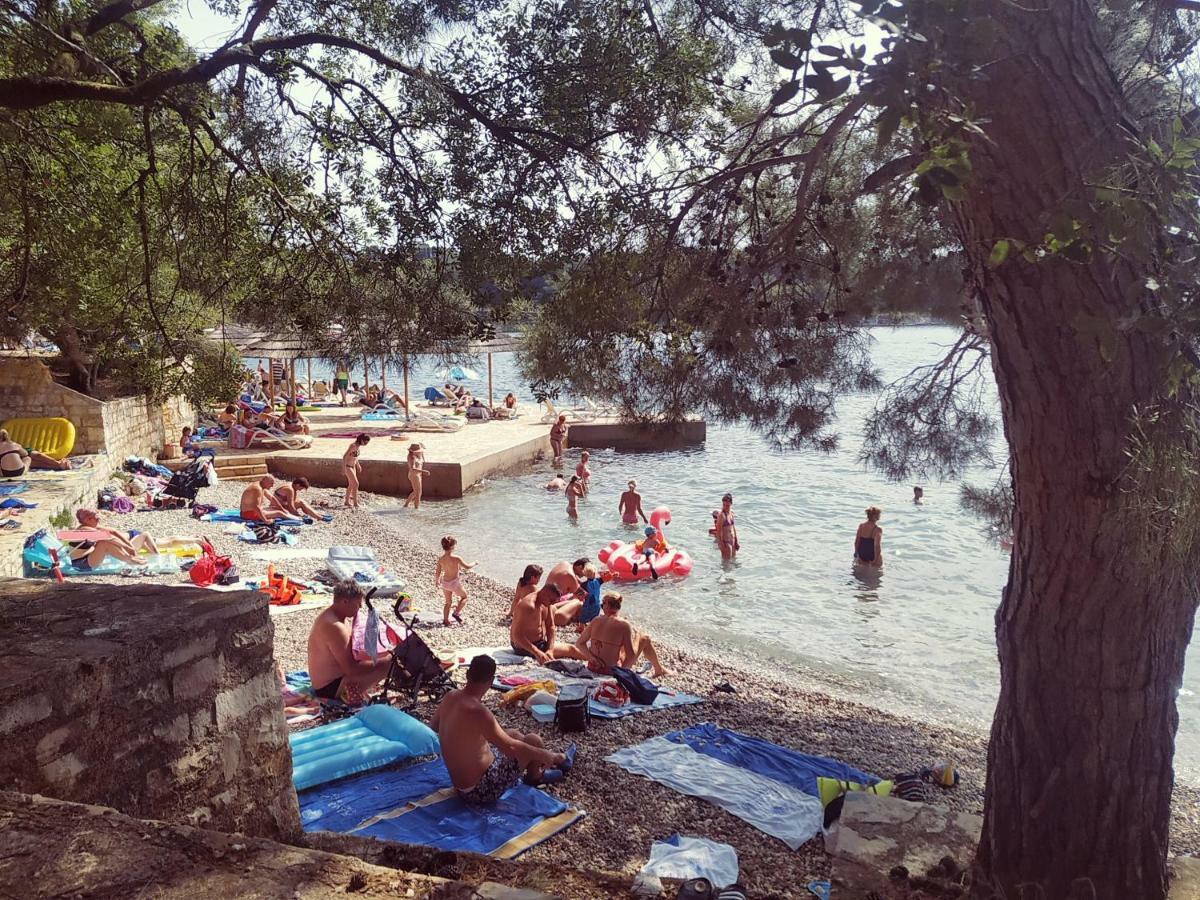 Apartments Krebel Poreč Eksteriør billede