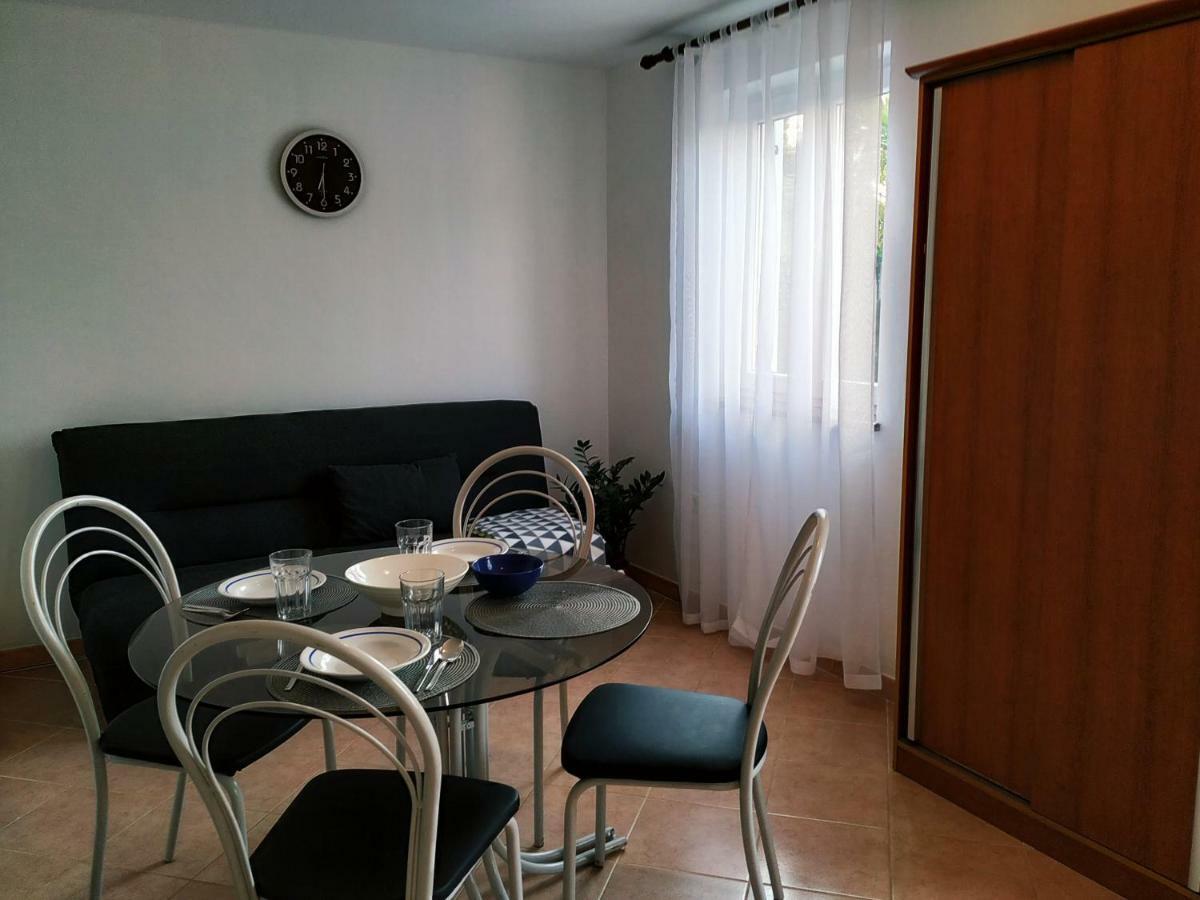 Apartments Krebel Poreč Eksteriør billede
